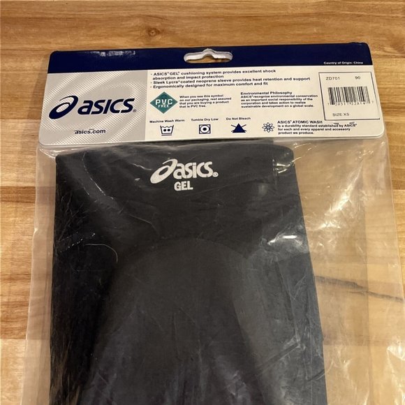 Asics GEL Lycra Knee Pads Adult Size XS Black Sport Slip On Extra Small - Picture 3 of 7